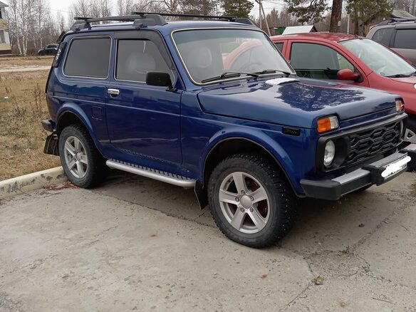 2009 Lada (ВАЗ) 2121 (4x4) I Рестайлинг, синий, 425000 рублей - вид 1