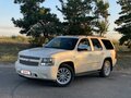 2012 Chevrolet Tahoe 6AT III, белый, 2700000 рублей - вид 2