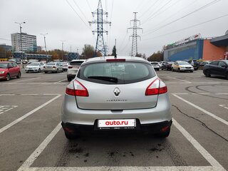 2014 Renault Megane III Рестайлинг 2, серый, 750000 рублей, вид 4