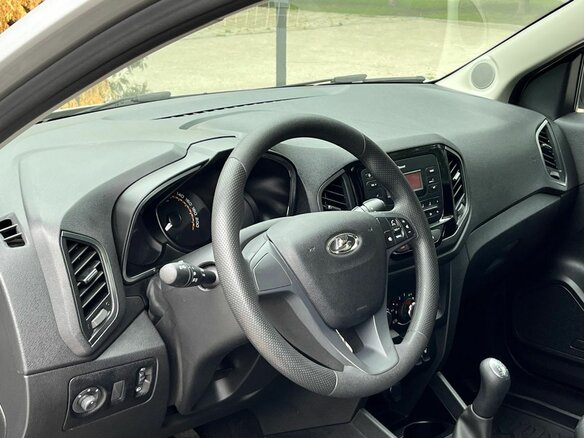 2018 Lada (ВАЗ) XRAY Cross I, серебристый, 1250000 рублей - вид 5