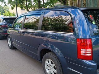 2007 Chrysler Town & Country V, синий, 1070000 рублей, вид 3