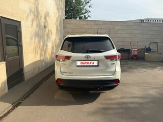 2015 Toyota Highlander III (XU50), белый, 2550000 рублей, вид 5