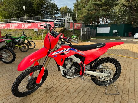 2023 Honda CRF 250R, красный, 580000 рублей, вид 1