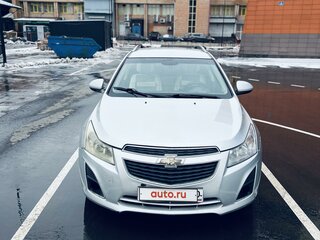 2013 Chevrolet Cruze I Рестайлинг, серебристый, 820000 рублей, вид 1