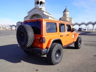 2019 Jeep Wrangler IV (JL), оранжевый, 3377132 рублей, вид 5
