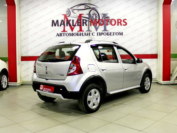 2014 Renault Sandero Stepway I, серебристый - вид 3