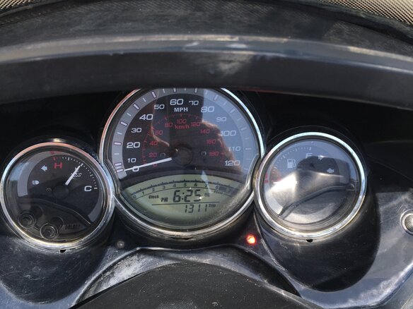 2008 Yamaha TMAX, жёлтый, 520000 рублей - вид 3