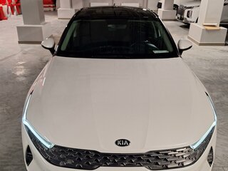 2021 Kia K5 III, белый, 2500000 рублей, вид 1