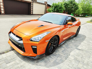 2017 Nissan GT-R I Рестайлинг 3, оранжевый, 15500000 рублей, вид 2