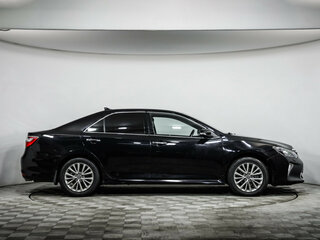 2017 Toyota Camry VII (XV50) Рестайлинг 2, чёрный, 1544000 рублей, вид 4