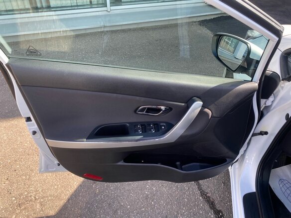 2018 Kia Ceed II Рестайлинг, белый - вид 6