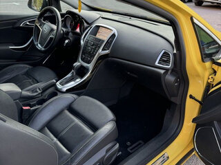 2013 Opel Astra GTC J Рестайлинг, жёлтый, 998000 рублей, вид 5