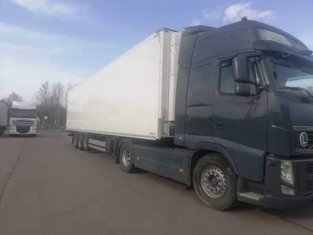 2021 Schmitz Cargobull SKO, белый, 8200000 рублей, вид 1