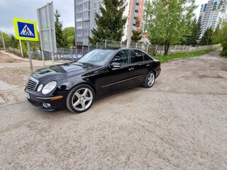 2009 Mercedes-Benz E-Класс 350 III (W211, S211) Рестайлинг, чёрный, 1000000 рублей, вид 1