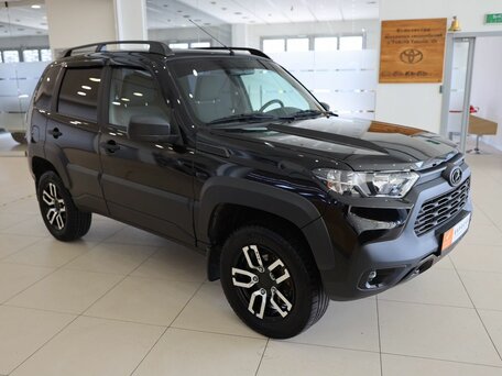 2023 Lada (ВАЗ) Niva Travel I, чёрный, 1120000 рублей, вид 3