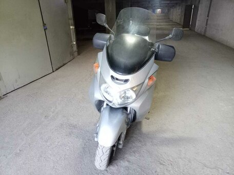 2005 Suzuki Burgman (SkyWave) 400, серебристый, 210000 рублей, вид 3