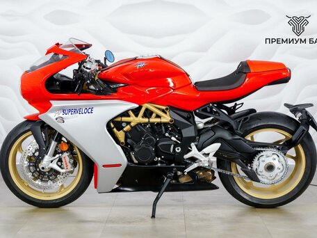 2020 MV Agusta Superveloce 800, красный, 1677000 рублей, вид 2