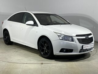 2011 Chevrolet Cruze I, белый, 385000 рублей, вид 4