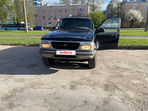 1998 Ford Explorer II, чёрный - вид 1