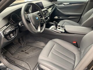 2019 BMW 5 серии 520d xDrive VII (G30/G31/G38), чёрный, 5000000 рублей, вид 5
