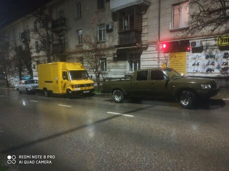 1994 Mercedes-Benz T1, жёлтый, 1850000 рублей, вид 4