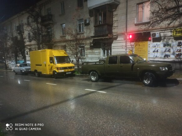 1994 Mercedes-Benz T1, жёлтый, 1850000 рублей - вид 3