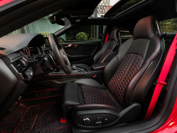 2017 Audi RS 5 II (F5), красный - вид 12
