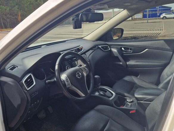 2015 Nissan X-Trail III, белый, 1550000 рублей - вид 8