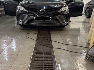 2020 Toyota Camry VIII (XV70), чёрный, 3200000 рублей, вид 4