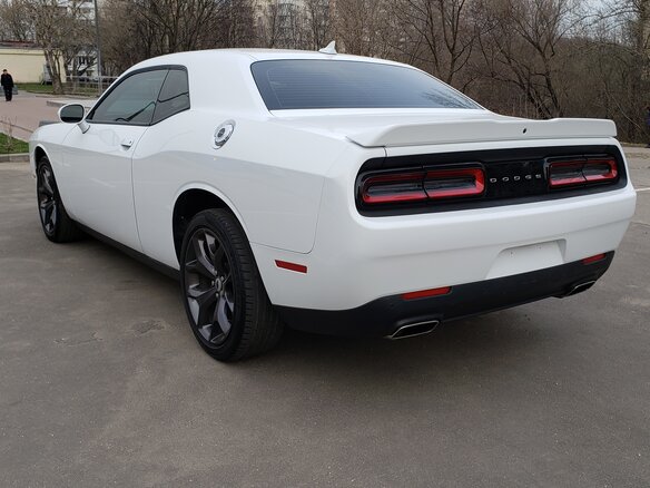 2019 Dodge Challenger III Рестайлинг 2, белый - вид 12