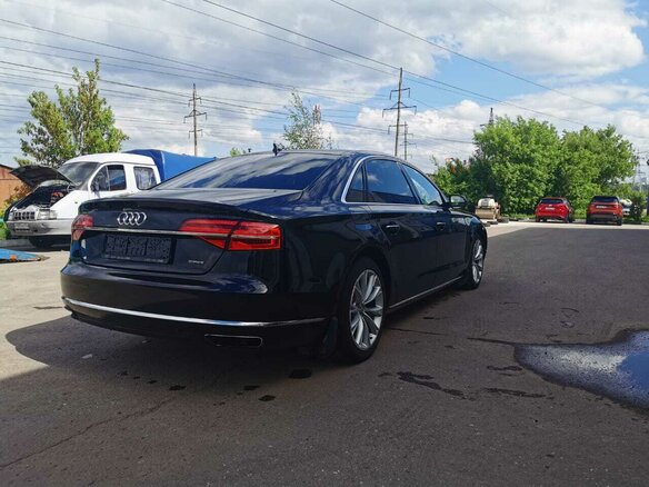 2016 Audi A8 Long III (D4) Рестайлинг, чёрный - вид 5