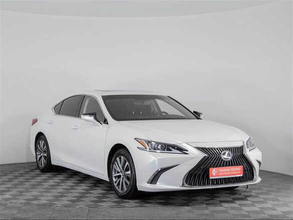 2019 Lexus ES 250 VII, белый - вид 2