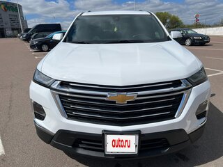 2022 Chevrolet Traverse II Рестайлинг, белый, 3090076 рублей, вид 2