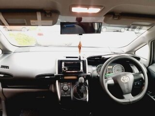 2010 Toyota Wish II, чёрный, 1500000 рублей, вид 4