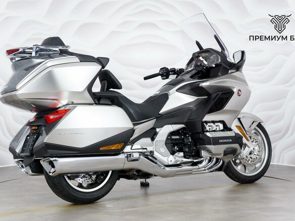 2024 Honda GL 1800 Gold Wing, серебристый, 3177000 рублей - вид 5