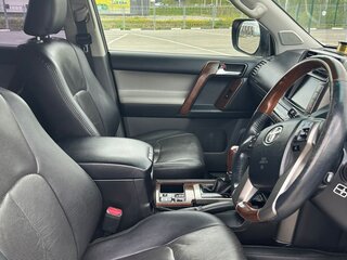 2010 Toyota Land Cruiser Prado 150 Series, белый, 2890000 рублей, вид 5