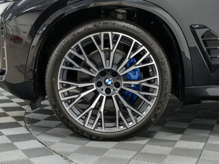 2025 BMW X5 40i IV (G05/G18) Рестайлинг, чёрный, 15290000 рублей, вид 3
