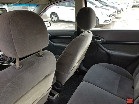 2002 Ford Focus I Рестайлинг, красный - вид 11