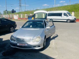 2001 Mercedes-Benz C-Класс 230 II (W203), серый, 595000 рублей, вид 2