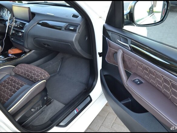 2011 BMW X3 28i xDrive II (F25), белый, 1699000 рублей - вид 25
