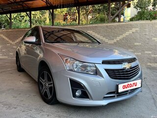 2013 Chevrolet Cruze I Рестайлинг, серебристый, 900000 рублей, вид 2