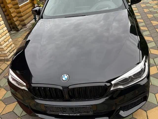 2019 BMW 5 серии 520d xDrive VII (G30/G31/G38), чёрный, 3500000 рублей, вид 3