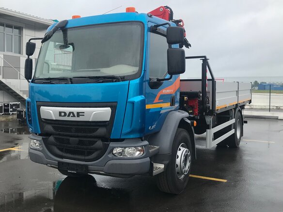 2019 DAF LF (2013-н.в), синий