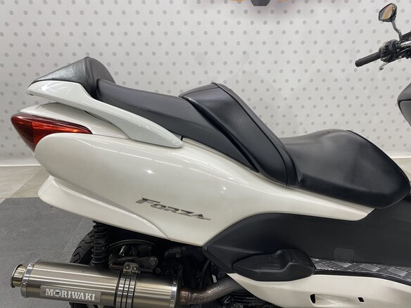 2004 Honda Forza, белый, 222000 рублей - вид 18