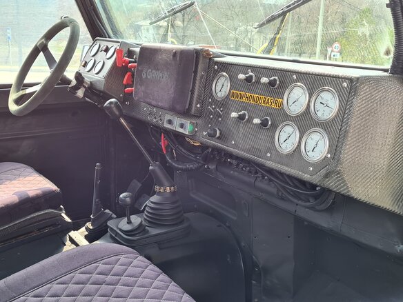 1996 Land Rover Defender 130 I, чёрный - вид 3