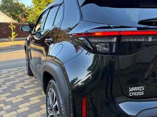 2021 Toyota Yaris Cross I, чёрный, 2350000 рублей, вид 3