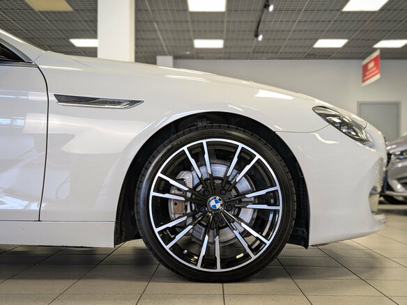 2012 BMW 6 серии Gran Coupe 640i III (F06/F13/F12), белый, 2275500 рублей - вид 19