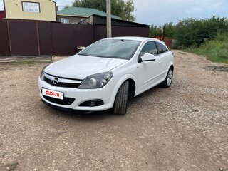 2010 Opel Astra GTC H Рестайлинг, белый, 700000 рублей, вид 2