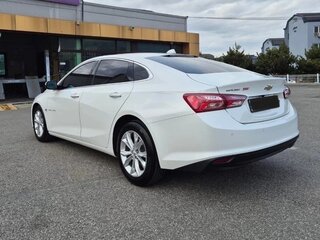 2022 Chevrolet Malibu IX Рестайлинг, белый, 1519000 рублей, вид 5
