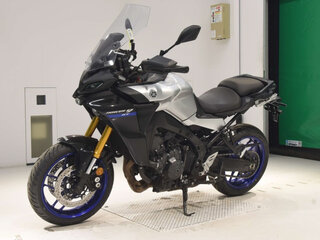 2021 Yamaha MT-09 Tracer (FJ-09), серебристый, 1200000 рублей, вид 2